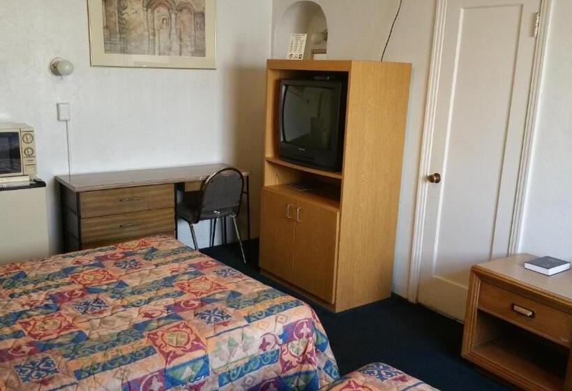 San Joaquin Motel
