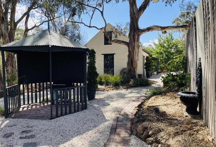 St Helen S Cottages
