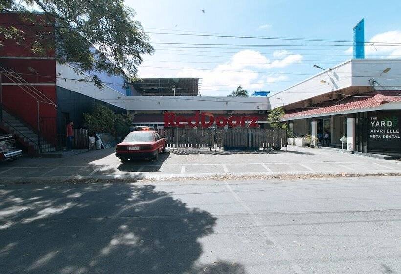هتل Reddoorz @ Chipeco Avenue Calamba