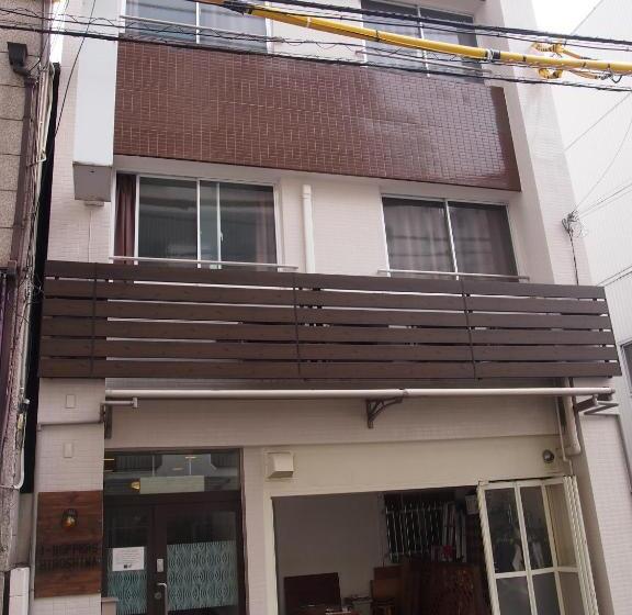 هاستل Jhoppers Hiroshima Guesthouse