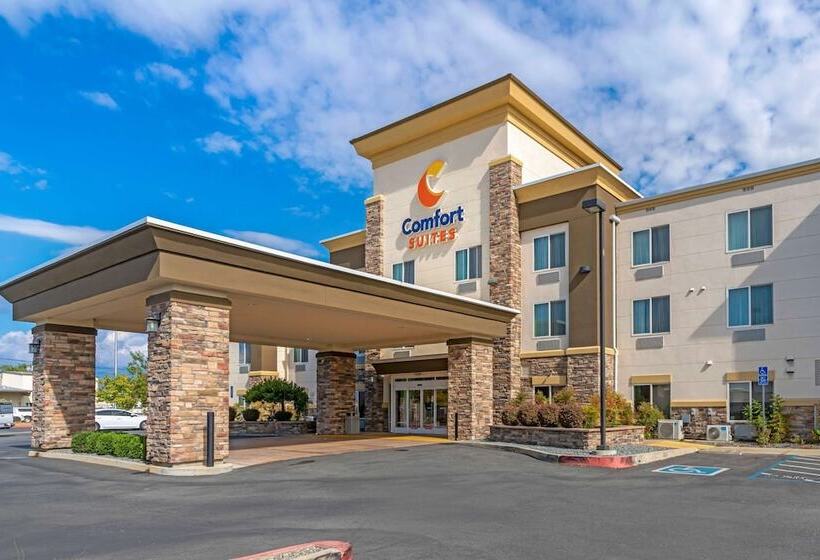 هتل Comfort Suites Redding  Shasta Lake