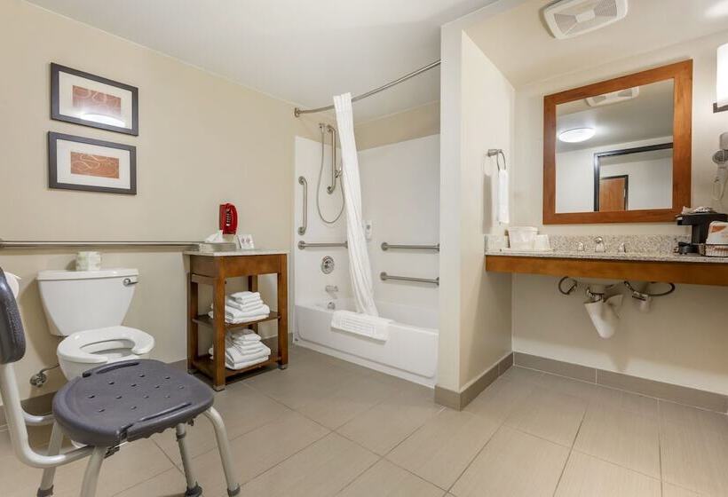 هتل Comfort Suites Redding  Shasta Lake