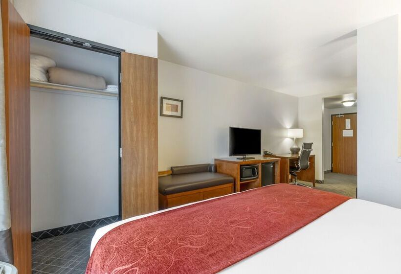 هتل Comfort Suites Redding  Shasta Lake