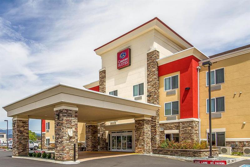 هتل Comfort Suites Redding  Shasta Lake