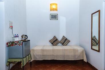 Granpa S Inn Hotel Bougainvillea