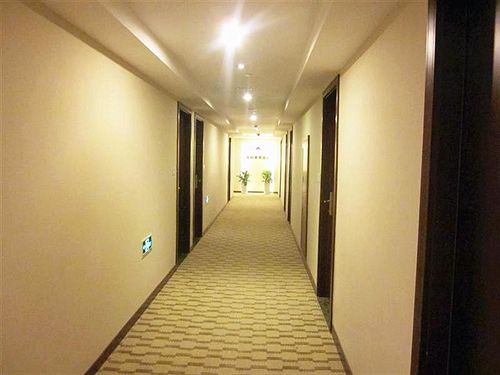 Otel Greentree Inn Changzhou Liyang Pingling Square Business