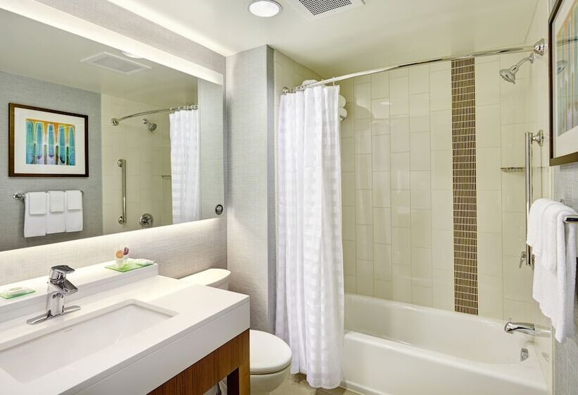 هتل Hyatt Place Bloomington Indiana