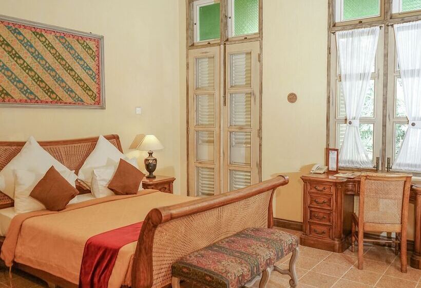 Отель Kayu Arum Resort