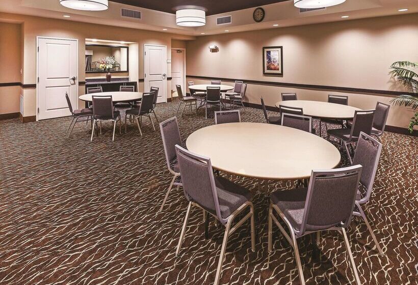 هتل La Quinta By Wyndham Wichita Falls   Msu Area