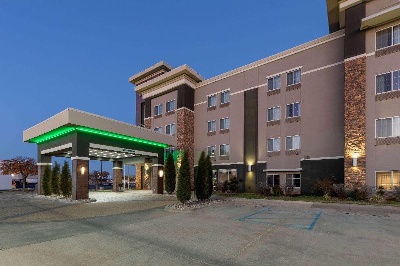 Hotel La Quinta Inn & Suites By Wyndham Wichita Falls  Msu Area