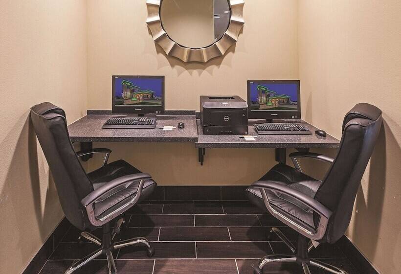 هتل La Quinta By Wyndham Wichita Falls   Msu Area