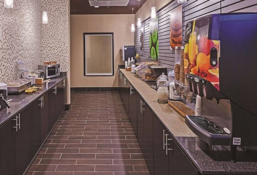 هتل La Quinta By Wyndham Wichita Falls   Msu Area