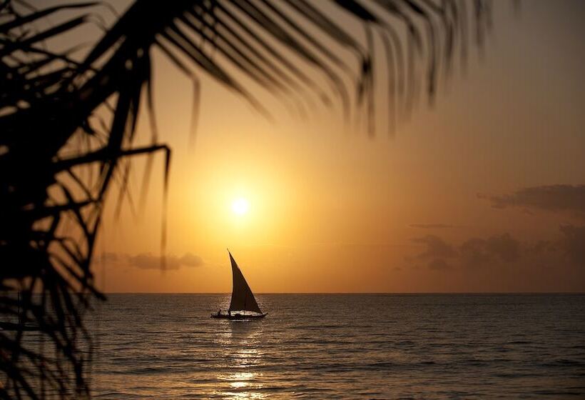 هتل Neptune Palm Beach Boutique Resort & Spa   All Inclusive