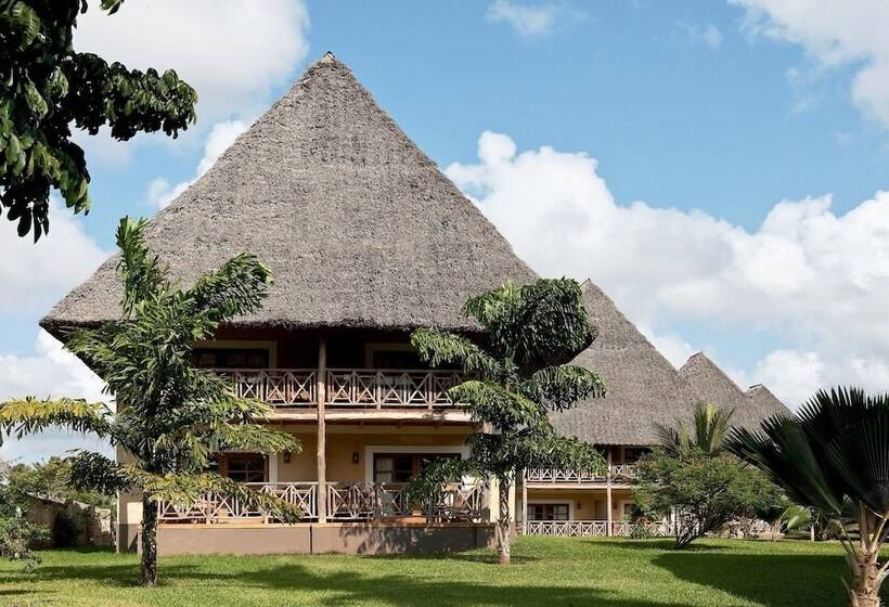 هتل Neptune Palm Beach Boutique Resort & Spa   All Inclusive