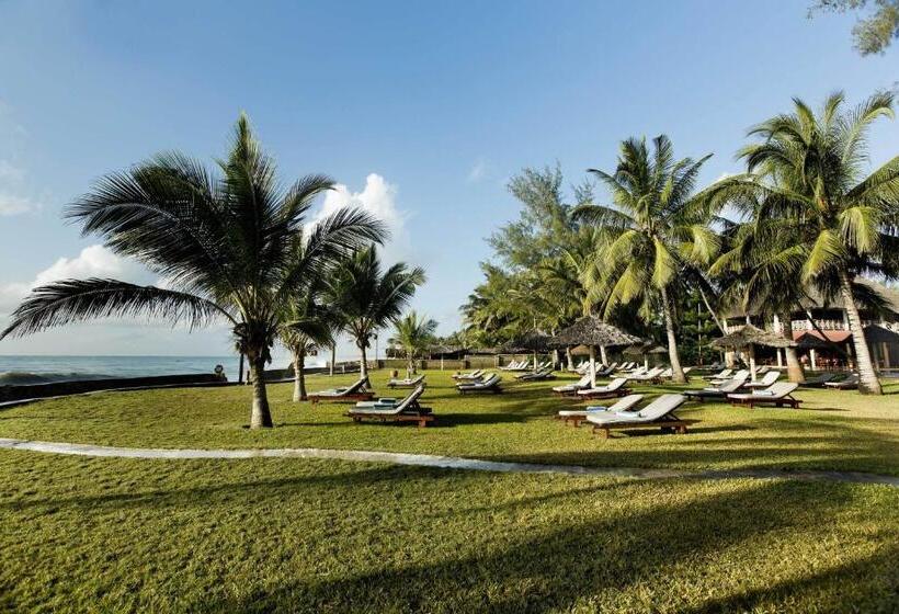 هتل Neptune Palm Beach Boutique Resort & Spa   All Inclusive