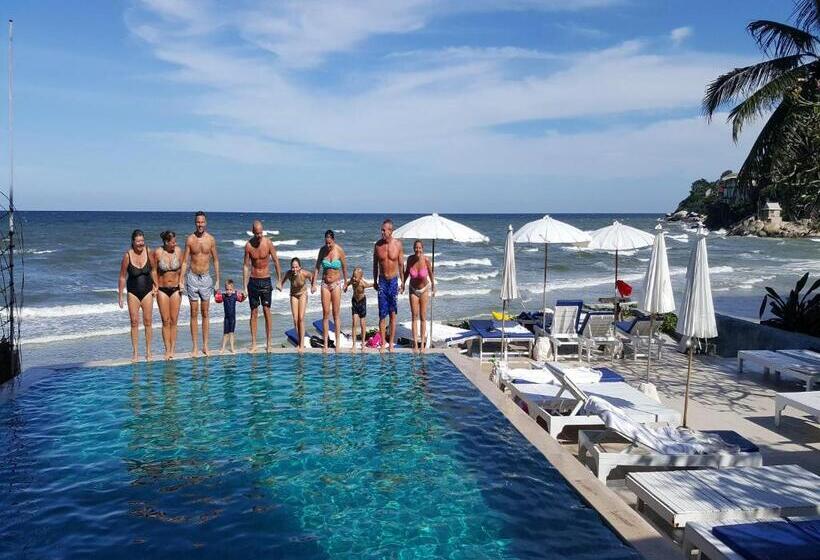 هتل Nern Chalet Beachfront