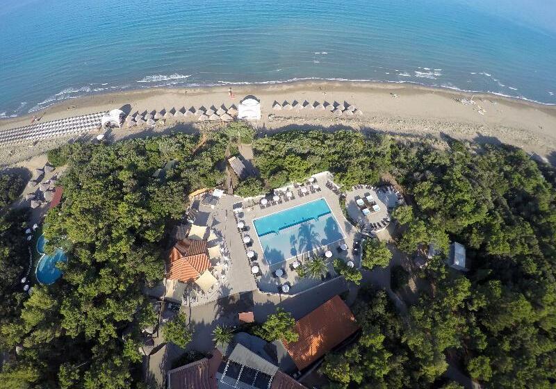 هتل Paradù Ecovillage &  Resort