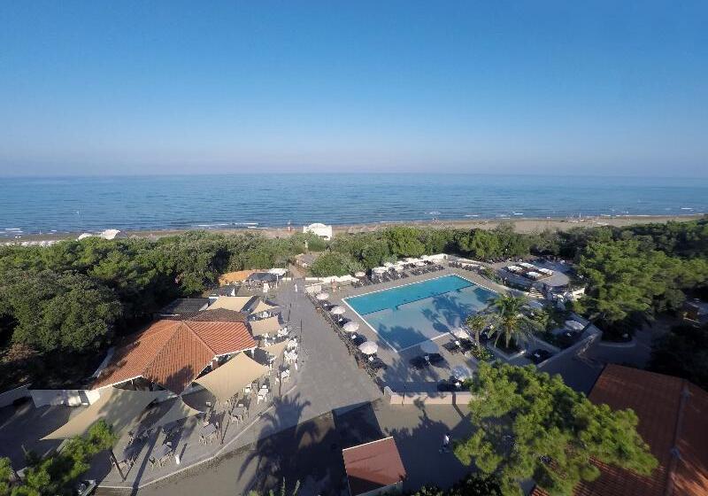 هتل Paradù Ecovillage &  Resort