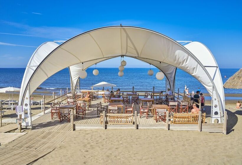 هتل Paradù Ecovillage &  Resort