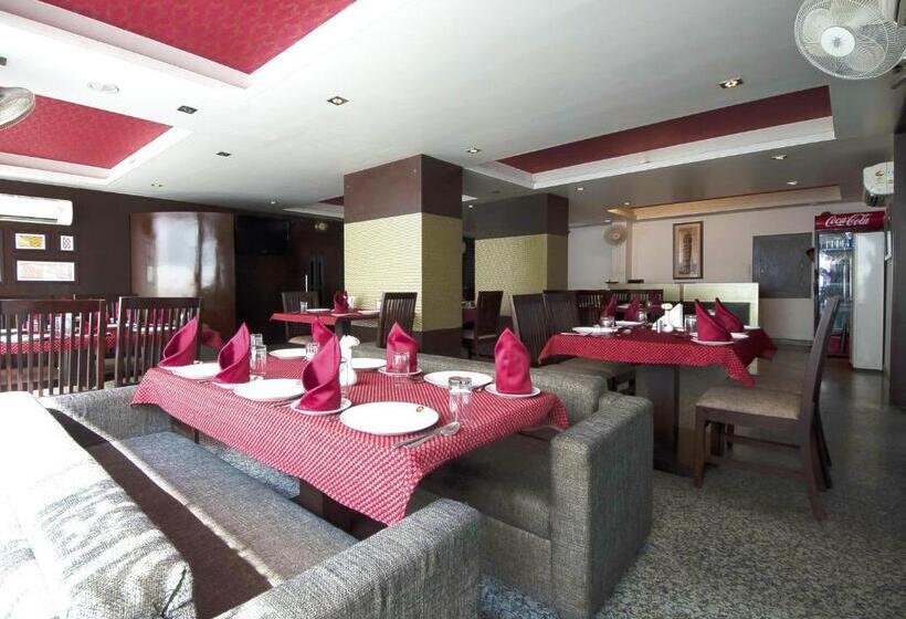 Fotos del hotel Raya Inn:  11