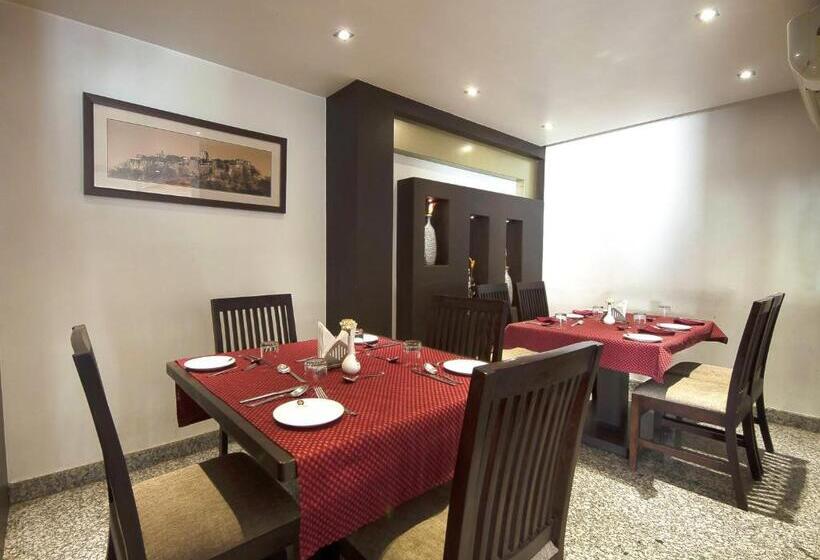 Fotos del hotel Raya Inn:  12