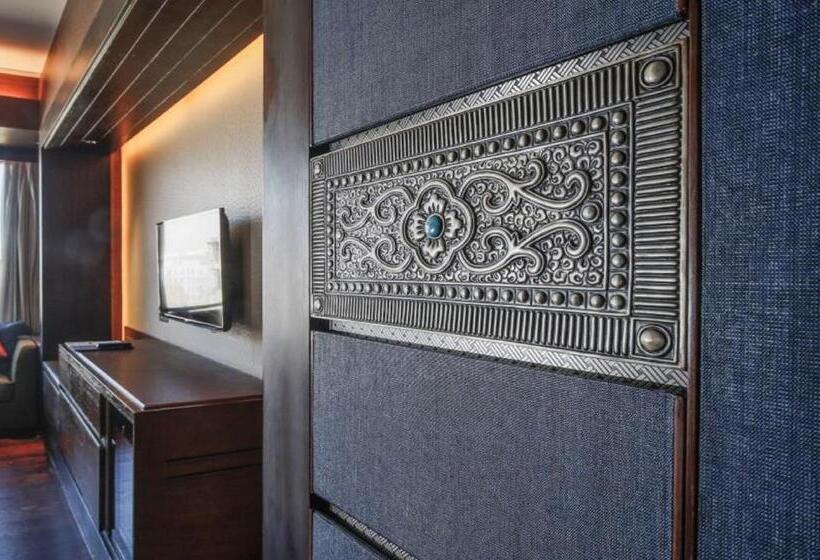 ホテル Shangrila Lhasa