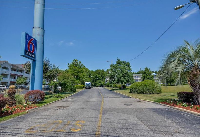 מוטל Rodeway Inn