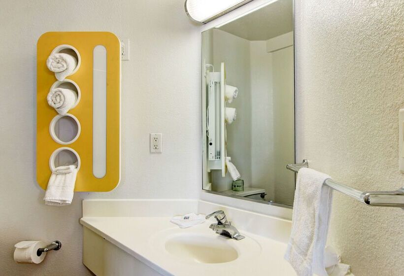 مُتل Park Inn By Radisson, Aurora