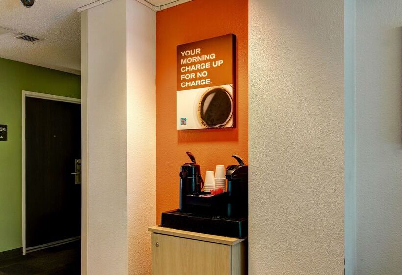 مُتل Park Inn By Radisson, Aurora