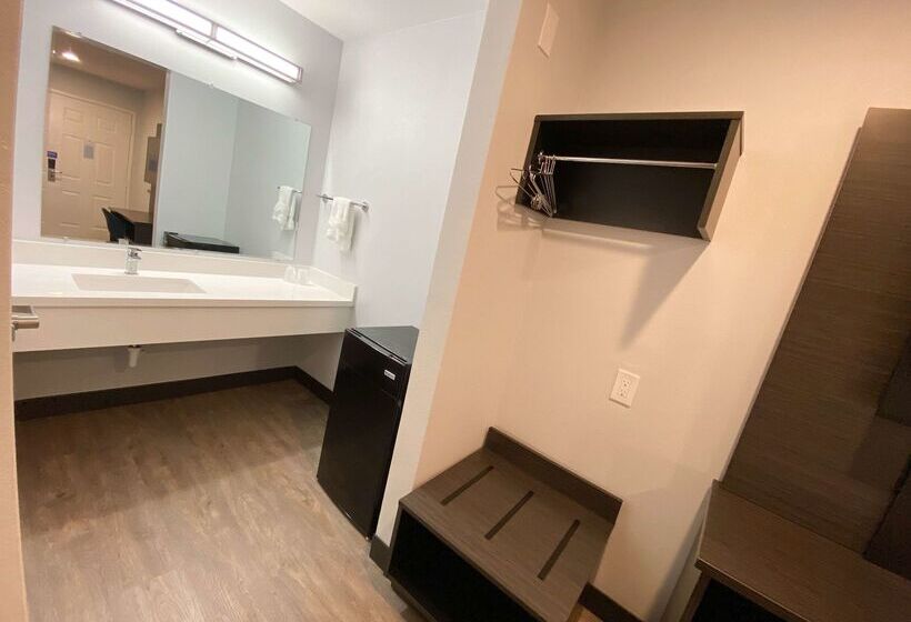 Motel 6bellflower, Ca  Los Angeles