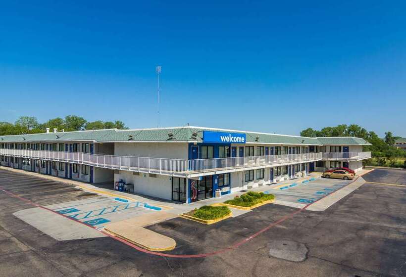 Motel 6bellmead, Tx  Waco