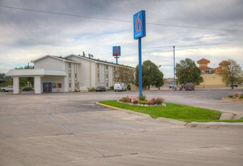 Motel 6council Bluffs, Ia  Omaha East