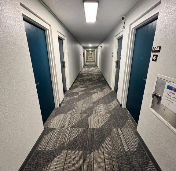 Motel 6council Bluffs, Ia  Omaha East