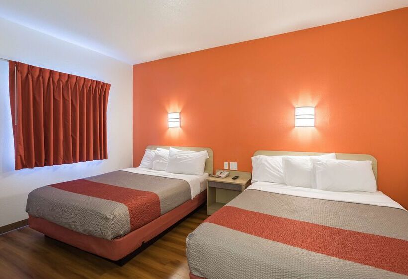 Motel 6dale, In