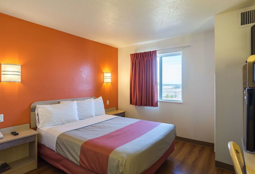 Motel 6dale, In