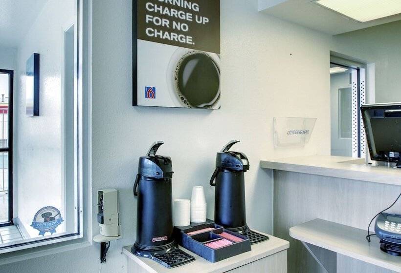 Motel 6everett, Wa  North