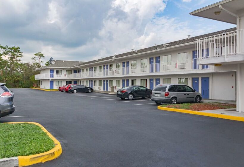 Motel 6 Ft. Pierce, Fl