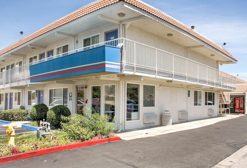 Motel 6lancaster, Ca