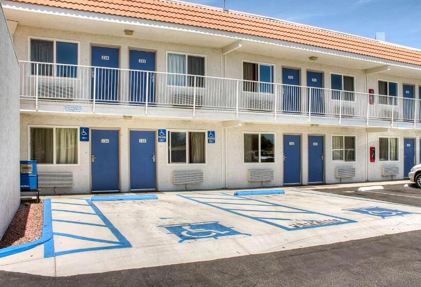 Motel 6 Lancaster, Ca