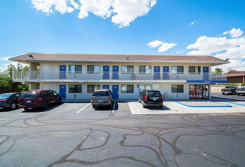 Motel 6pueblo, Co  I25