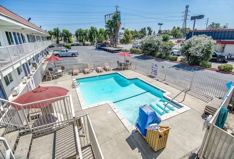 Motel 6stockton, Ca  Charter Way West