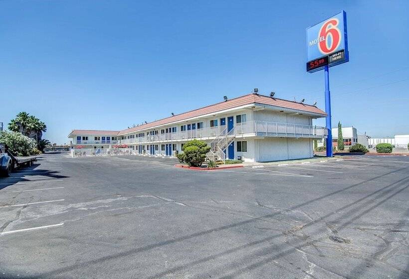 Motel 6stockton, Ca Charter Way West