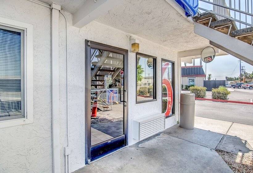 Motel 6stockton, Ca  Charter Way West