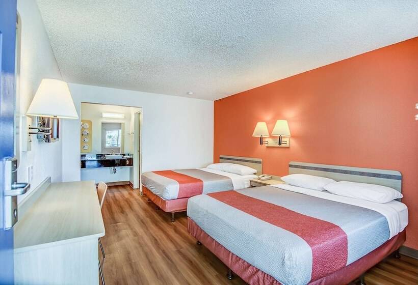 Motel 6stockton, Ca  Charter Way West
