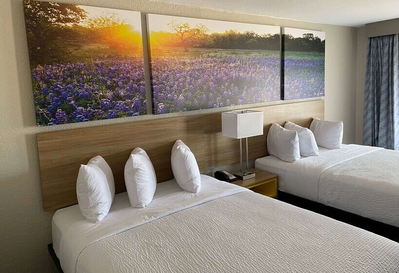 مُتل Days Inn By Wyndham Waco University Area
