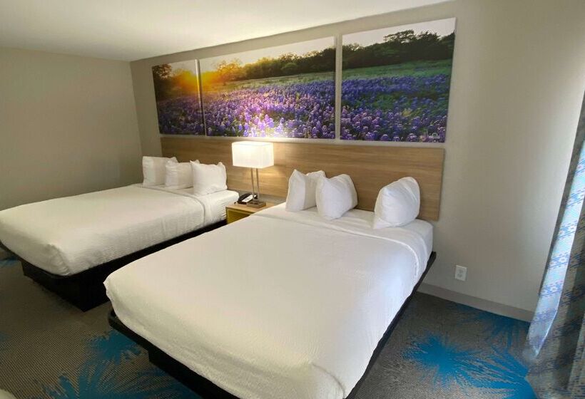 مُتل Days Inn By Wyndham Waco University Area
