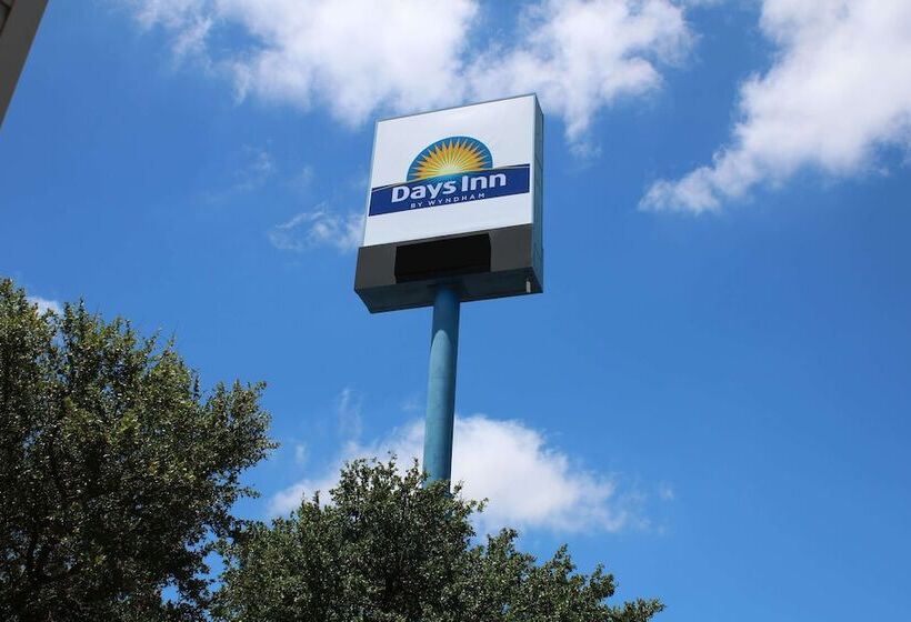 مُتل Days Inn By Wyndham Waco University Area