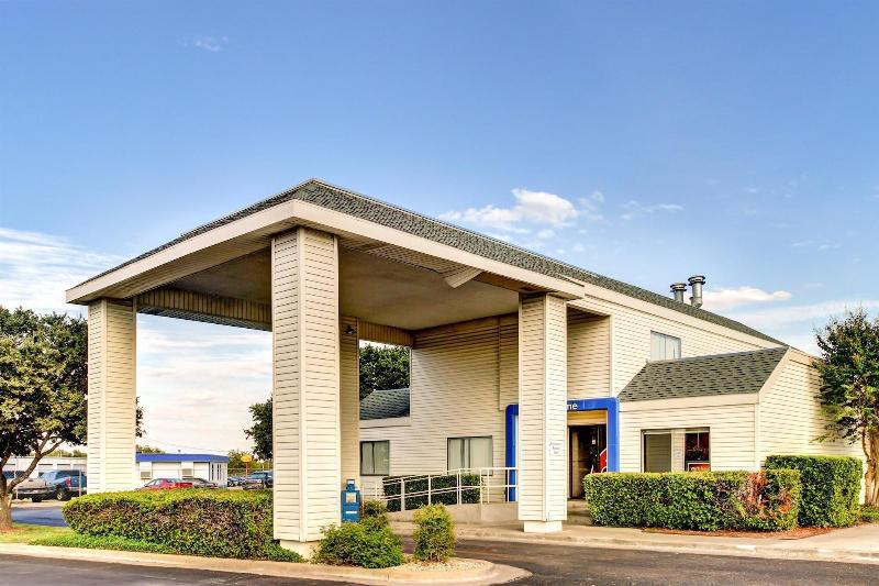مُتل Days Inn By Wyndham Waco University Area