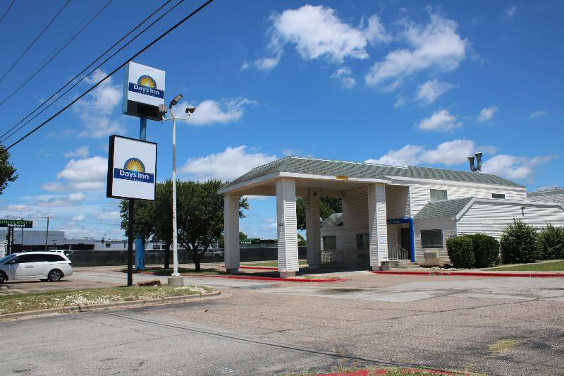 مُتل Days Inn By Wyndham Waco University Area