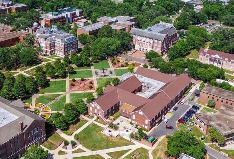 מוטל Loyalty Inn Tallahassee